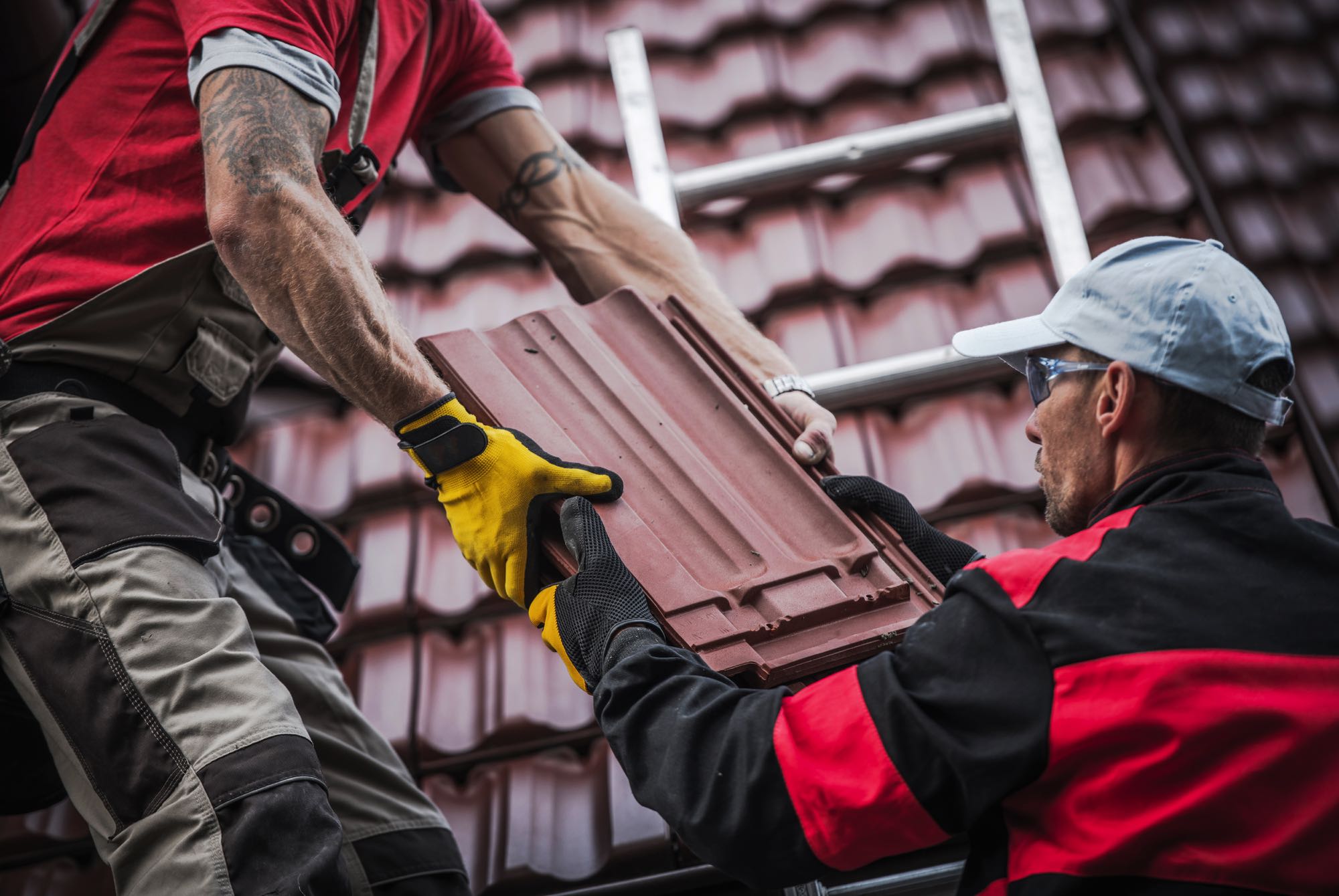 red-roof-tiles-installation-PP8QLMV.jpg red-roof-tiles-installation-PP8QLMV.jpg